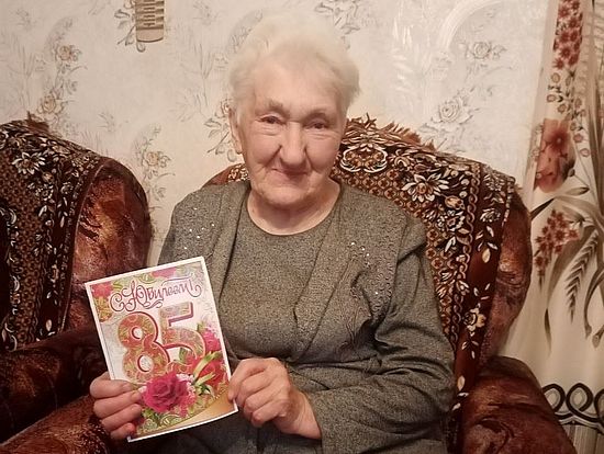 Получатель социальных услуг отметила 85-летний юбилей