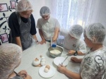 «Ладушки-ладушки, жарим мы оладушки!»