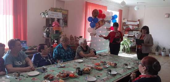 Заседание клуба «Не скучай»