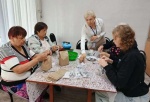Старшее поколение Романовского района провели акцию «Согреть бойцов»