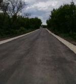 В Романовском районе продолжают ремонтировать внутрипоселковые дороги.